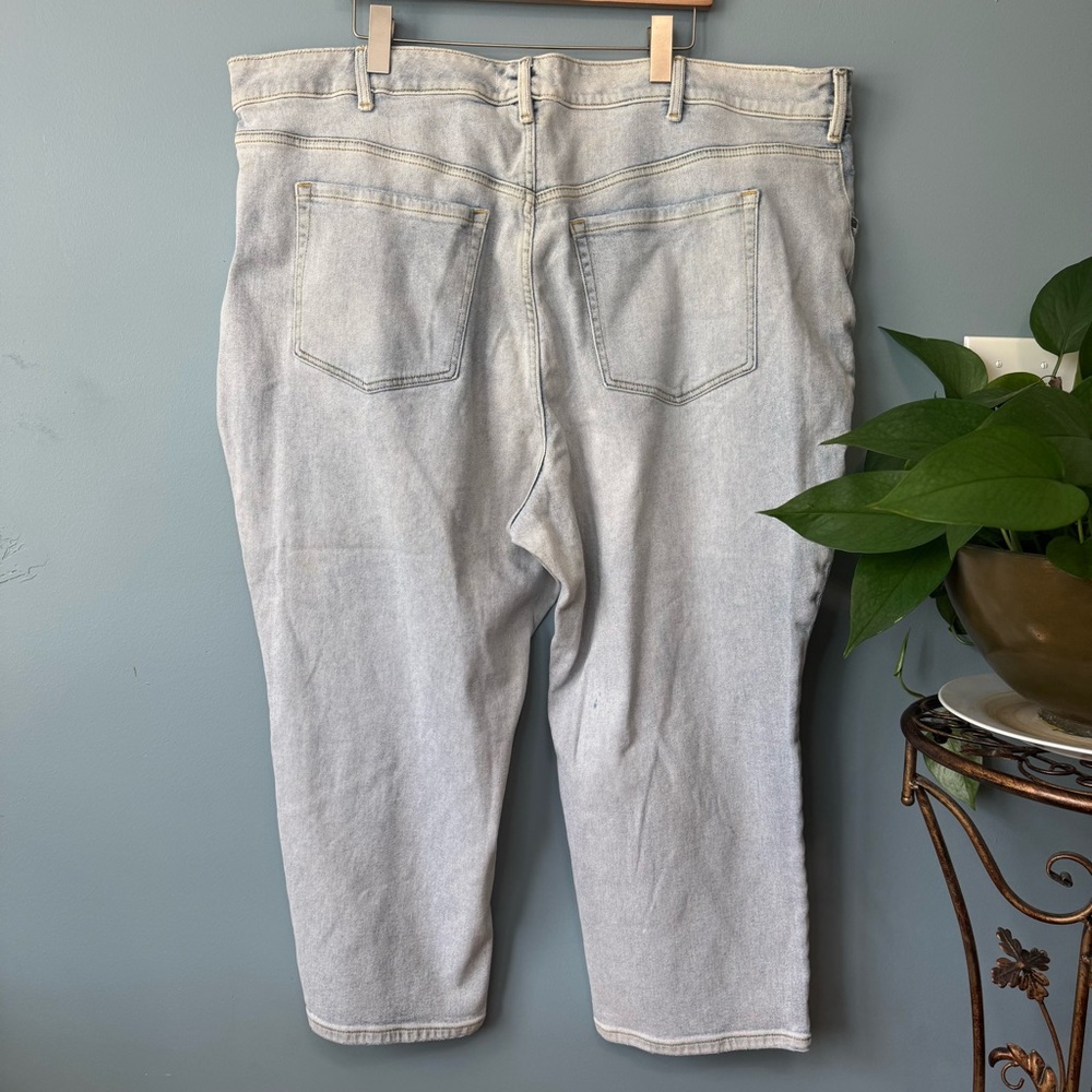 Lane Bryant High Rise Straight Light Wash Flex Magic Waist Jeans Distressed. 28 - Picture 5 of 11